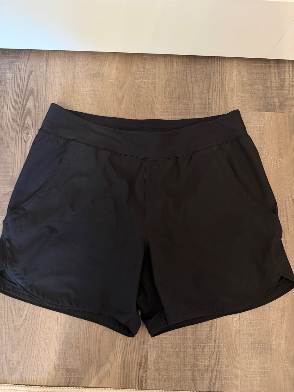 Lands end Women's SunShade UPF 50 5" Board Shorts with Panty